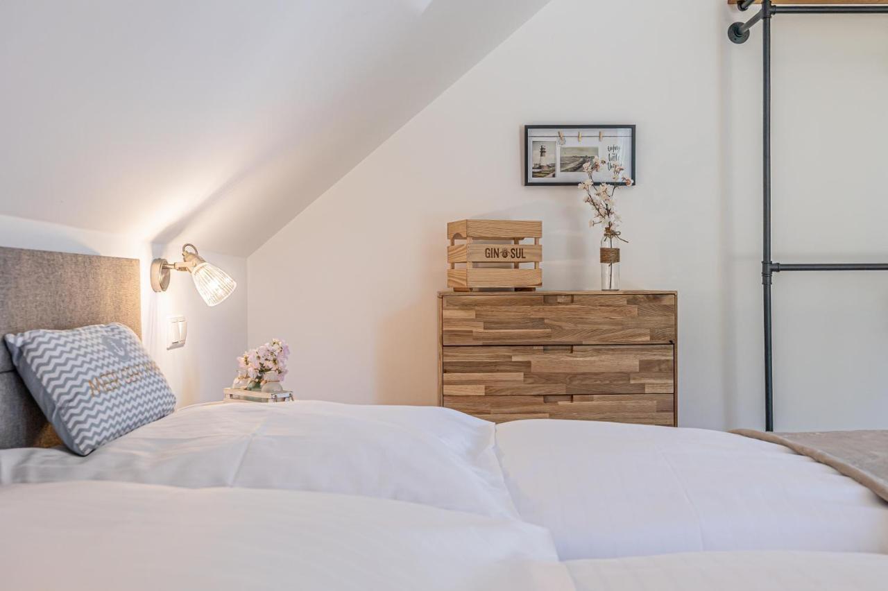 Eckhus 54° Apartment บือซุม ภายนอก รูปภาพ